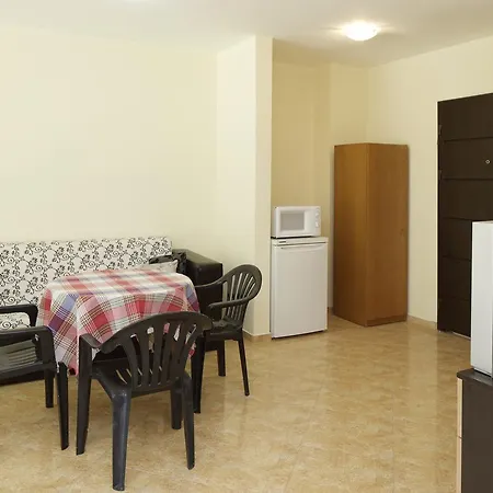 Cherno More Хостел *